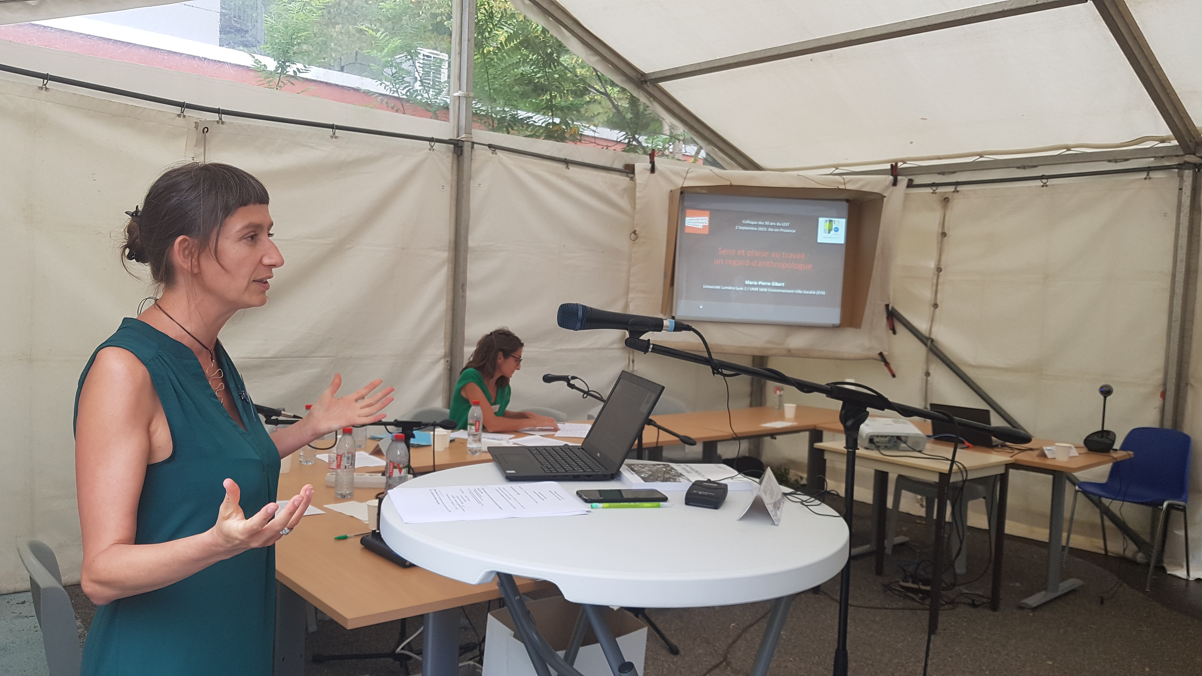 Maire Pierre Gibert, EVS - Lyon 2 et Caroline Vanuls, LEST - IRT - AMU